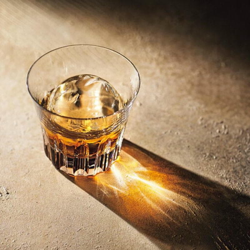 銀座プレミアムブレンデッドウイスキー 銀ラベル（700ml） THE