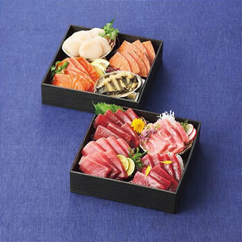 天然マグロのお刺身　海鮮おせち　二段重