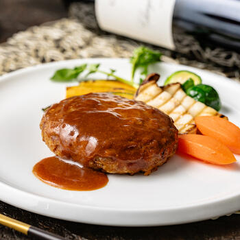 お肉の旨みをとじこめたデミグラスソースハンバーグ（8個入）