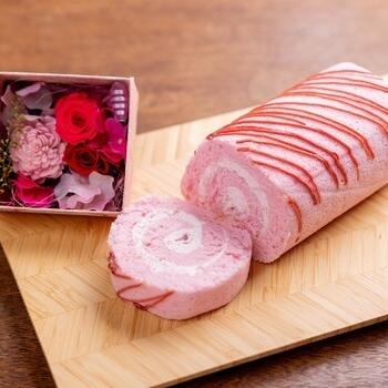 完熟いちごロール＆プリザーブドフラワー