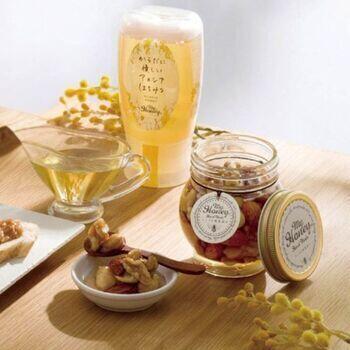 ナッツの蜂蜜漬けとからだに優しいアカシアはちみつのセット