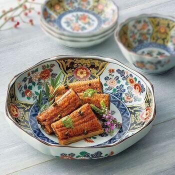 染錦金彩紋八寸盛皿