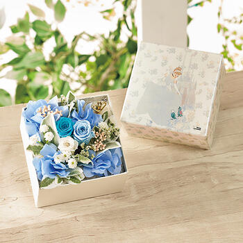 オルゴール付きボックスフラワーアレンジメント（シンデレラ）