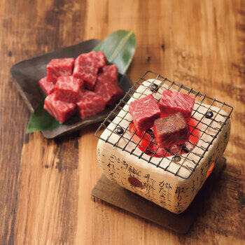 鹿児島県産黒毛和牛モモひとくちステーキ（300g）