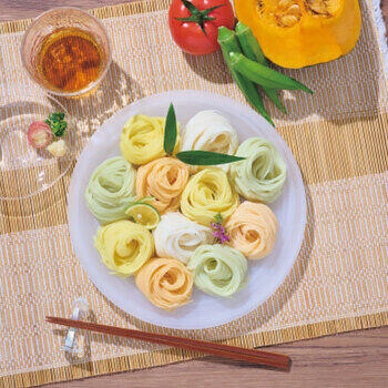 夏野菜をつかった三輪素麺（15束）
