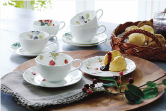 キッチン・<br class="sp">テーブルウェア